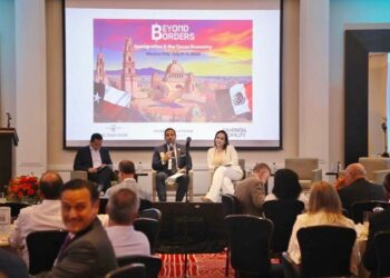 Carmen Lilia muestra liderazgo de NLD en foro internacional sobre economía e inmigración