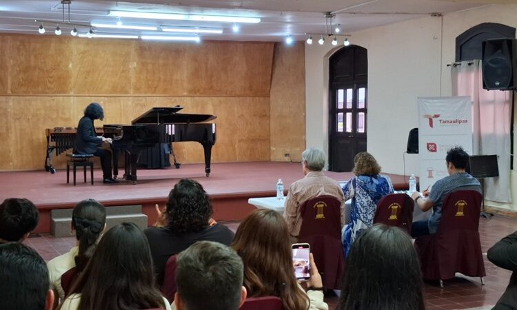 Celebra Colegio de San Juan Siglo XXI su 25 aniversario