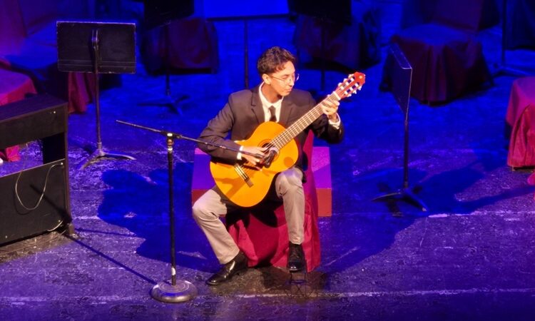 Celebra Colegio de San Juan Siglo XXI su 25 aniversario