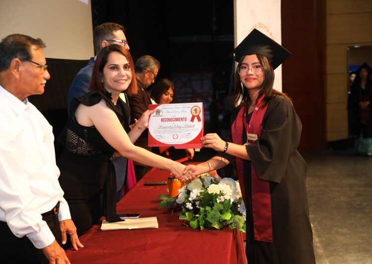 Celebran graduación de la Generación 2022-2025 de la Preparatoria “Manuel Gómez Morín”