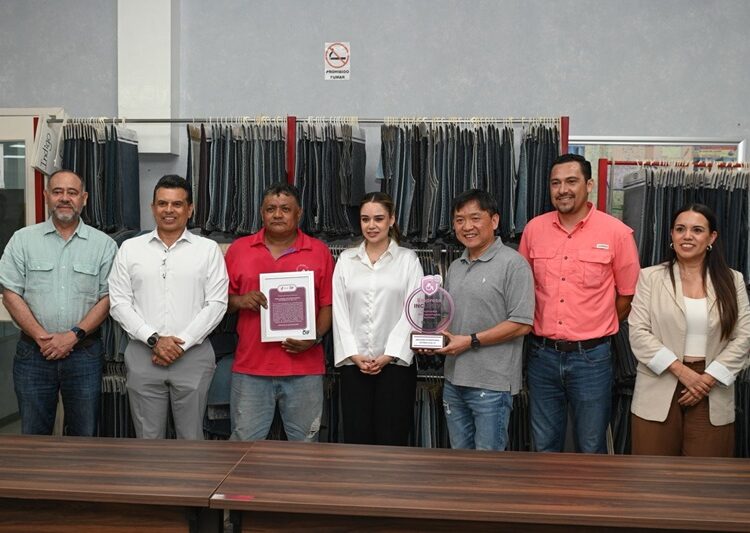 Certifican DIF y Municipio a Nien Hsing International como empresa inclusiva