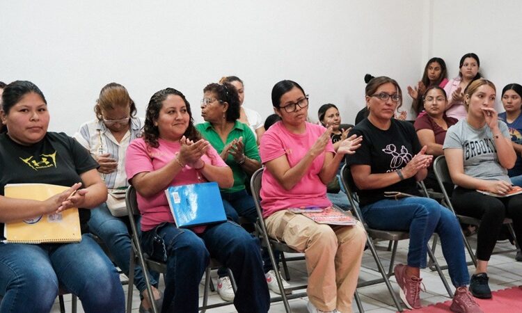 DIF NLD y SDE fortalecen el espíritu emprendedor de mujeres