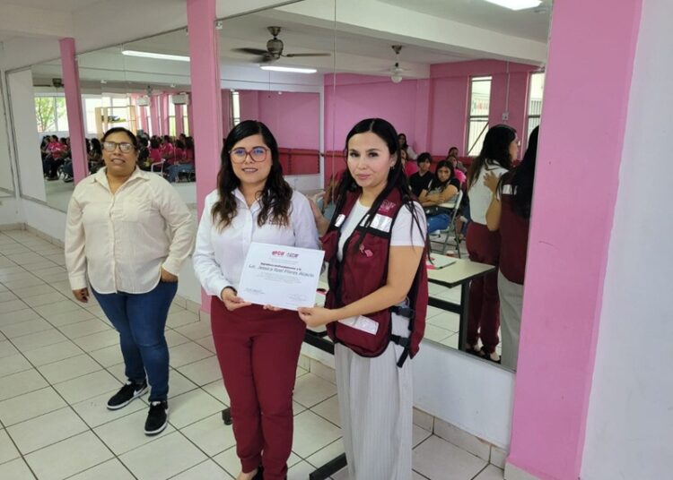 DIF NLD y SDE fortalecen el espíritu emprendedor de mujeres