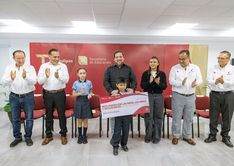 Entrega SET becas “Avanza Tamaulipas” y “Futuro Tamaulipas”