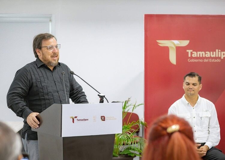 Entrega SET nombramientos de promoción a docentes y personal administrativo en Normales de Tamaulipas