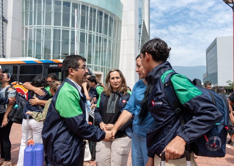 Estudiantes de la UAT inician estancia académica en Canadá