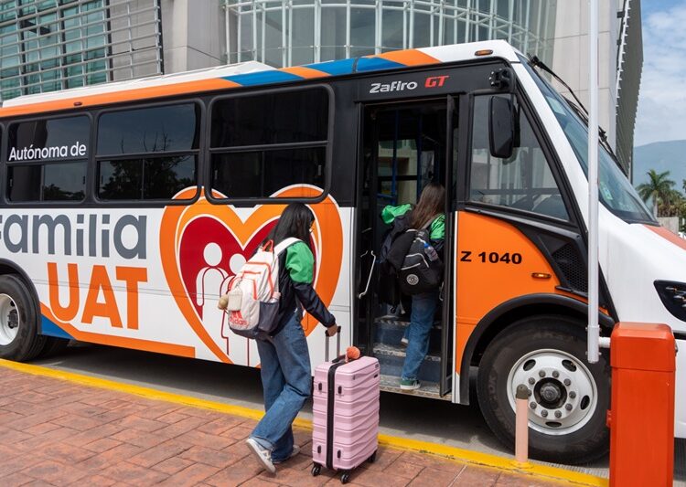 Estudiantes de la UAT inician estancia académica en Canadá