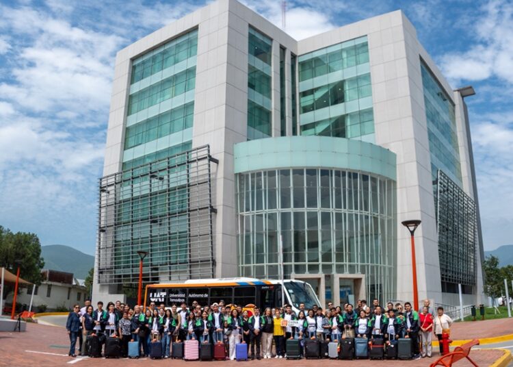 Estudiantes de la UAT inician estancia académica en Canadá