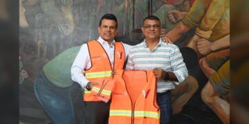 Evalúa Lalo Gattás trabajo de servicios públicos