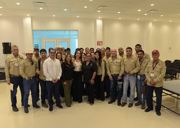 Firman SEDUMA y Nuevo Laredo alianza por un futuro más verde