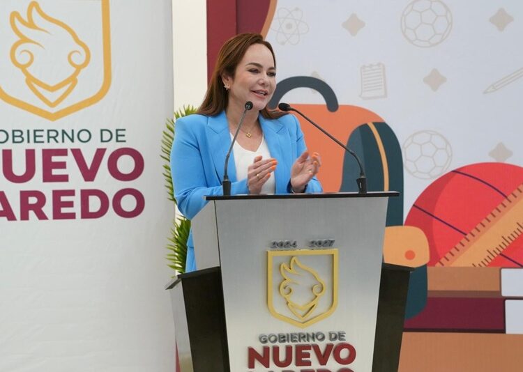Fortalece Carmen Lilia alianza con magisterio de NLD