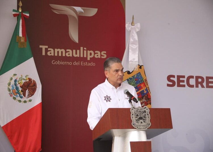 Gobernador AVA toma protesta al nuevo secretario de SSPT