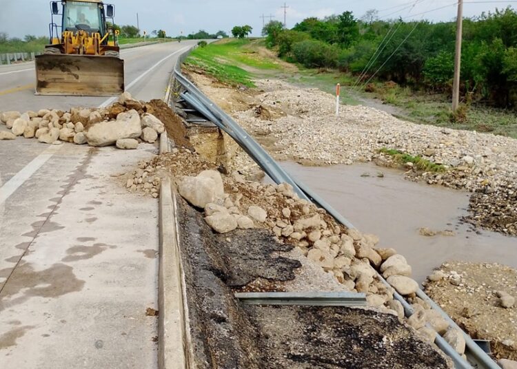 Inicia Gobierno de Tamaulipas reparación de carreteras y caminos afectados por lluvias