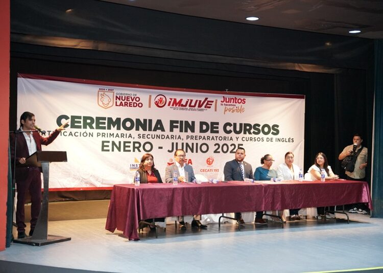 Jóvenes neolaredenses concluyen sus estudios gracias a programas de IMJUVE