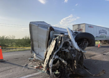 Fallece operador de camión de carga tras impacto en la Monterrey-Nuevo Laredo