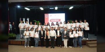 La UAT reafirma excelencia educativa en programas de idiomas