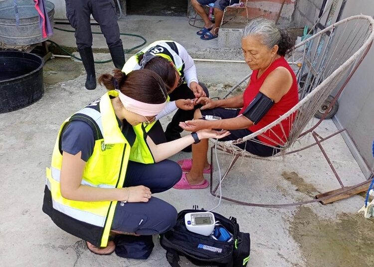 Otorga SST atención médica y realiza acciones contra el dengue en el sur del estado
