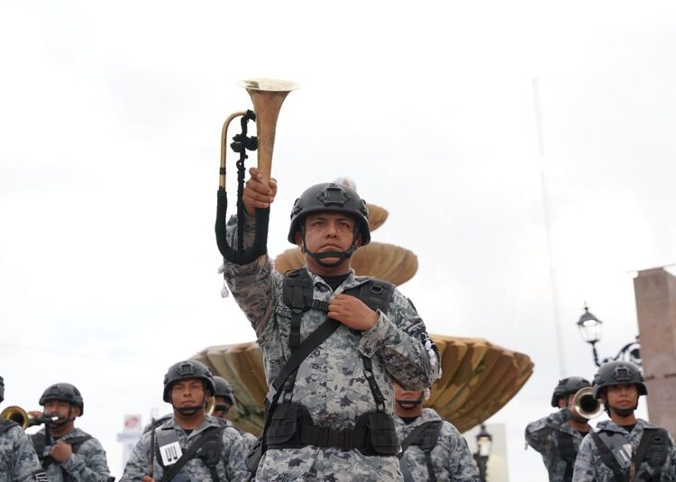 Presenta Guardia Nacional exhibición de toques de ordenanza