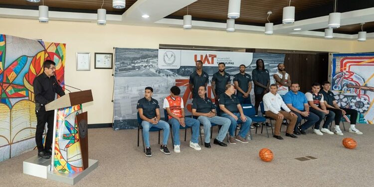 Presenta rector al nuevo Correbasket UAT