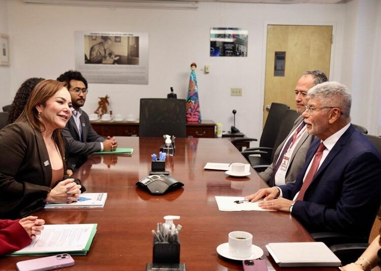 Promueve Carmen Lilia a NLD como capital aduanera para atraer inversión desde EUA