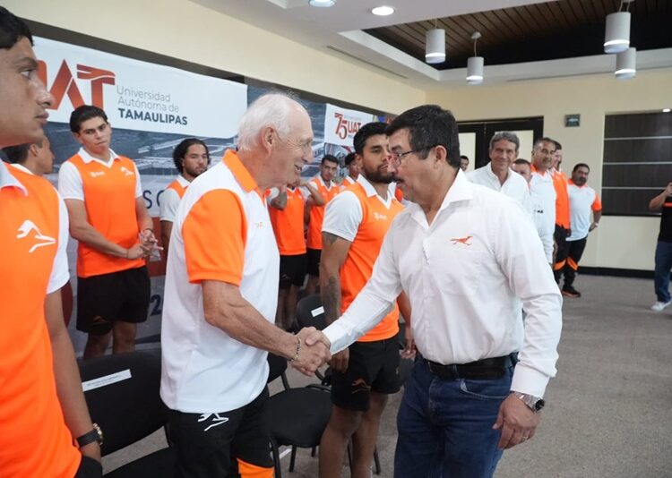 Rector de la UAT presenta al Correcaminos para el Torneo Apertura 2025 de la Liga de Expansión