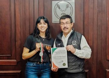 Regina y Brandon emprenden viaje al mundial de esgrima en Europa