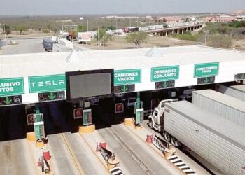 Samuel García ‘obliga’ a cruzar por Colombia; esto es lo que hace