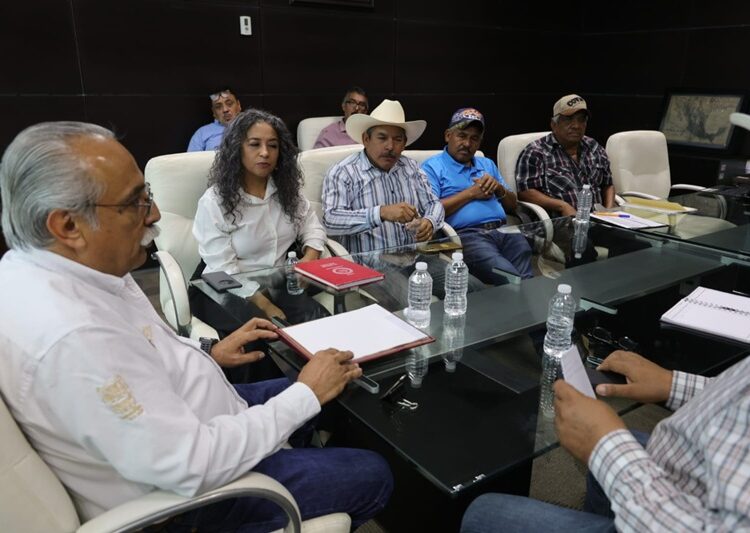 Se reúne secretario de Desarrollo Rural con productores agrícolas