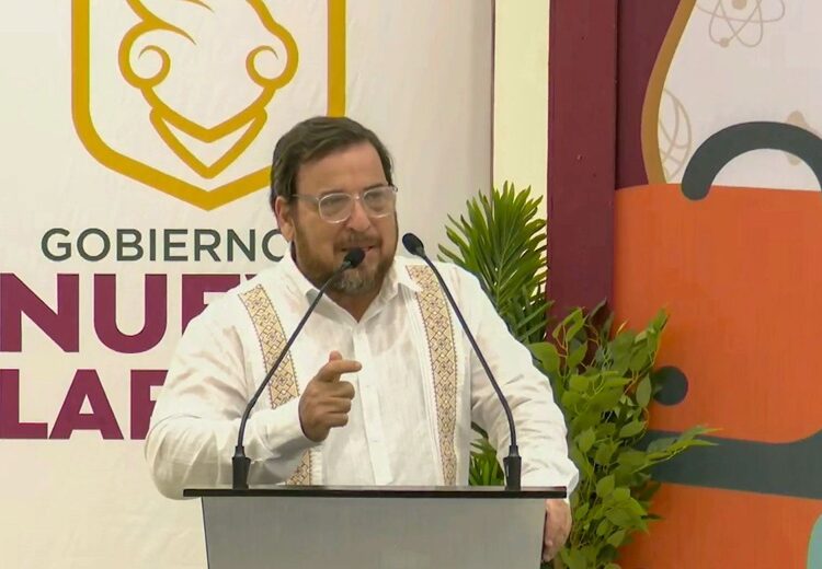 Suman esfuerzos SET y gobierno de NLD para el desarrollo educativo