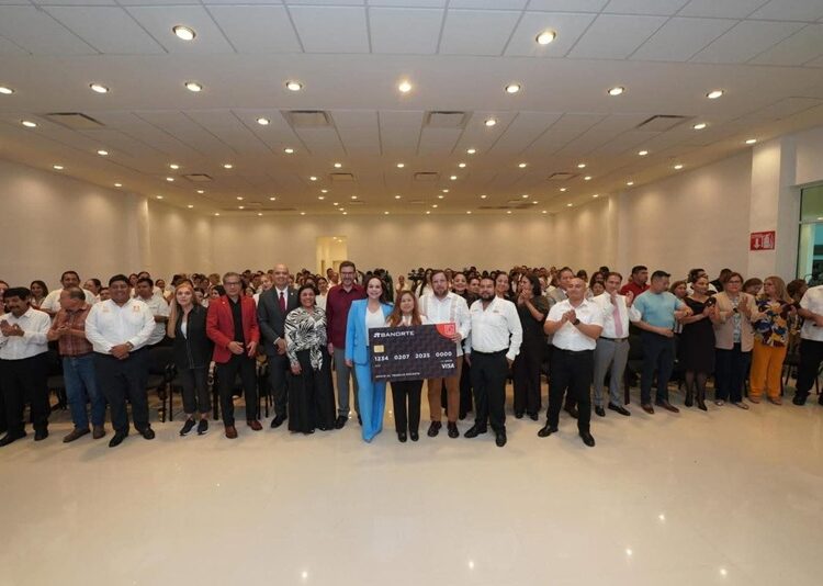 Suman esfuerzos SET y gobierno de NLD para el desarrollo educativo