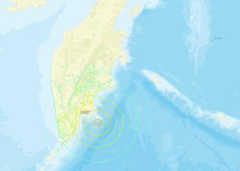 Terremoto de magnitud 8.7 sacude la costa este de Rusia