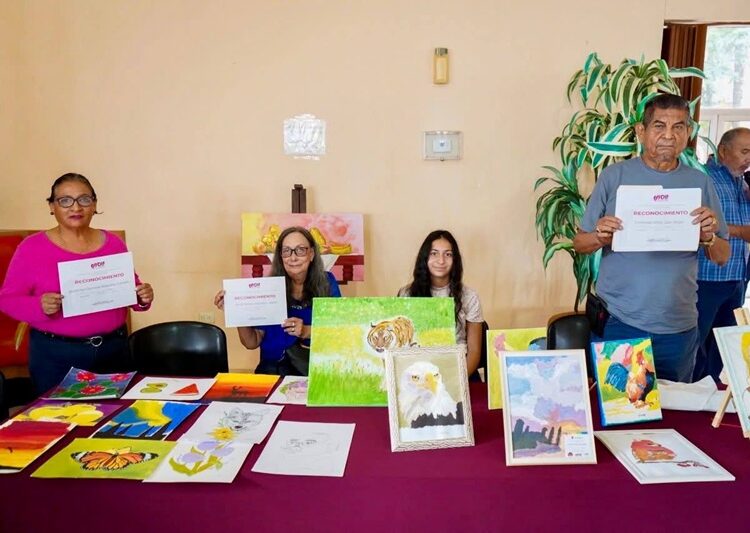 Todo listo para el Bazar de Arte del DIF NLD