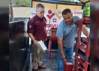 Transforma ITAVU viviendas con bloqueras comunitarias en Díaz Ordaz y Tula