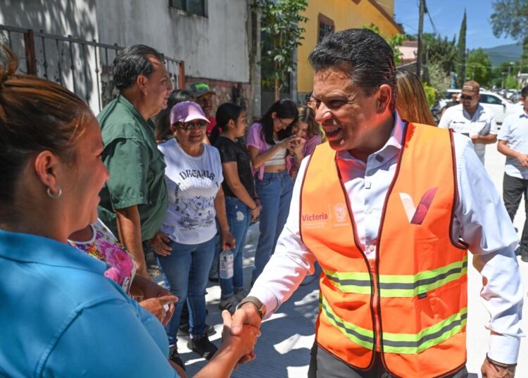 Entregan nueva calle de concreto hidráulico en la San Marcos II