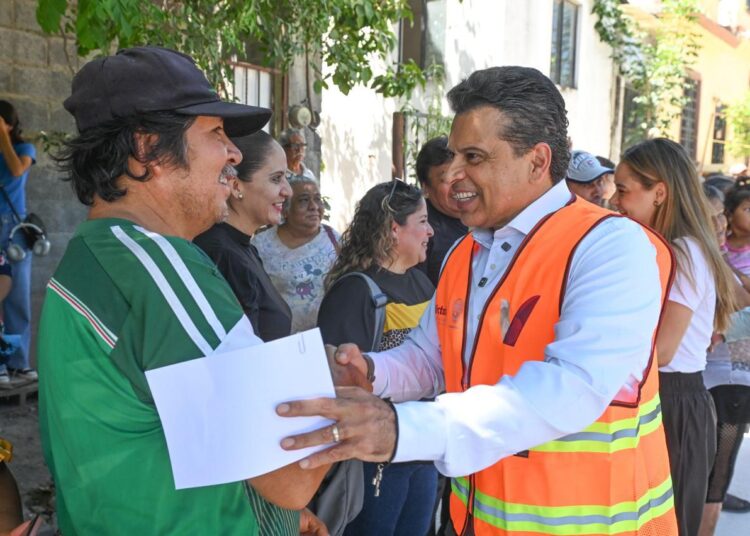 Entregan nueva calle de concreto hidráulico en la San Marcos II