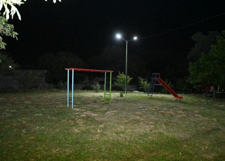 Entrega Municipio área verde iluminada en la Mariano Matamoros