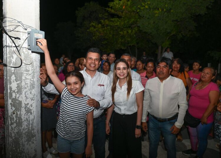 Entrega Municipio área verde iluminada en la Mariano Matamoros