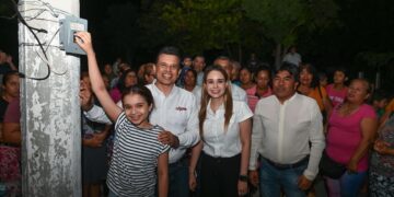 Entrega Municipio área verde iluminada en la Mariano Matamoros