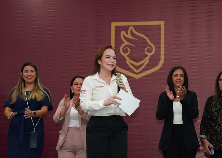 Acuden más de 2 mil ciudadanos a ‘Feria del Empleo’ del Gobierno de NLD