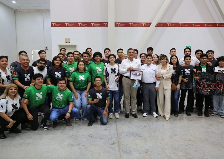 Américo reconoce a deportistas y jóvenes tamaulipecos