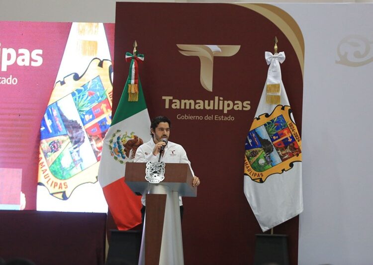 Américo reconoce a deportistas y jóvenes tamaulipecos