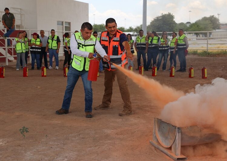 Capacitan a brigadistas de la Torre Bicentenario en medidas de seguridad