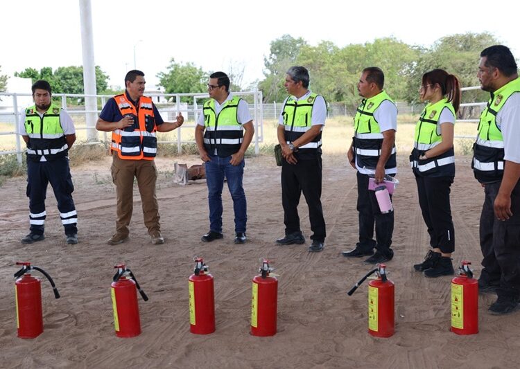 Capacitan a brigadistas de la Torre Bicentenario en medidas de seguridad