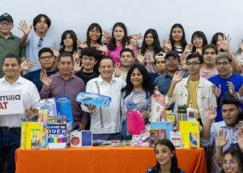 Concluye la UAT con éxito colecta de útiles escolares