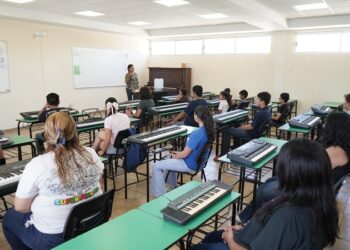 DIF NLD da inicio al ciclo de clases en su ‘Escuela de Música’