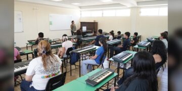 DIF NLD da inicio al ciclo de clases en su ‘Escuela de Música’