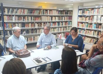 Dialoga Enrique Jonguitud con lectores en ‘Círculo de Lectura’