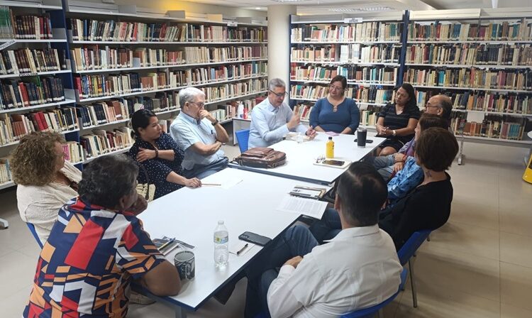 Dialoga Enrique Jonguitud con lectores en ‘Círculo de Lectura’