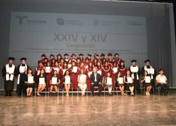 Egresa del Colegio de San Juan Siglo XXI nueva generación de especialistas en música