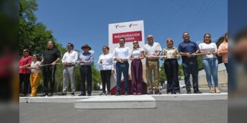 Entrega Gattás nueva calle para beneficiar a vecinos de 2 colonias